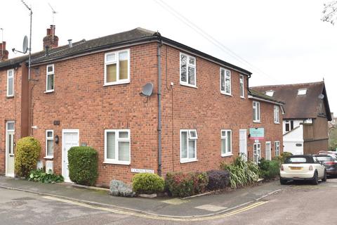 Vale Road, Weybridge, KT13