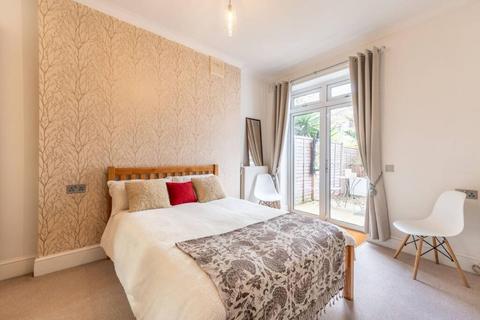 1 bedroom flat to rent, Hoveden Road, Willesden Green, NW2