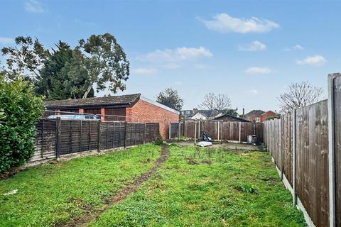 3 bedroom house for sale, Yeovil Road, Farnborough