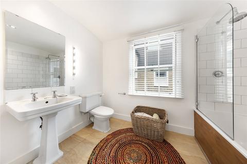 3 bedroom terraced house to rent, Broughton Road, London, SW6