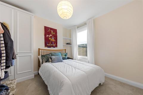 3 bedroom terraced house to rent, Broughton Road, London, SW6