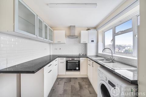 2 bedroom maisonette for sale, The Greenway, Ickenham, Uxbridge