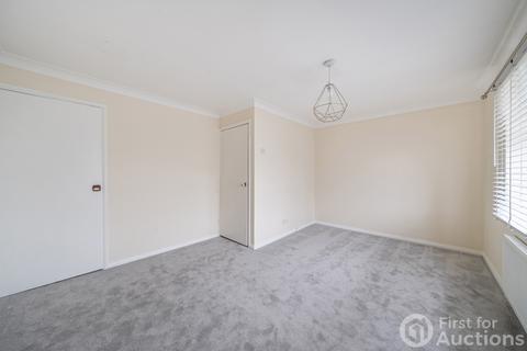 2 bedroom maisonette for sale, The Greenway, Ickenham, Uxbridge