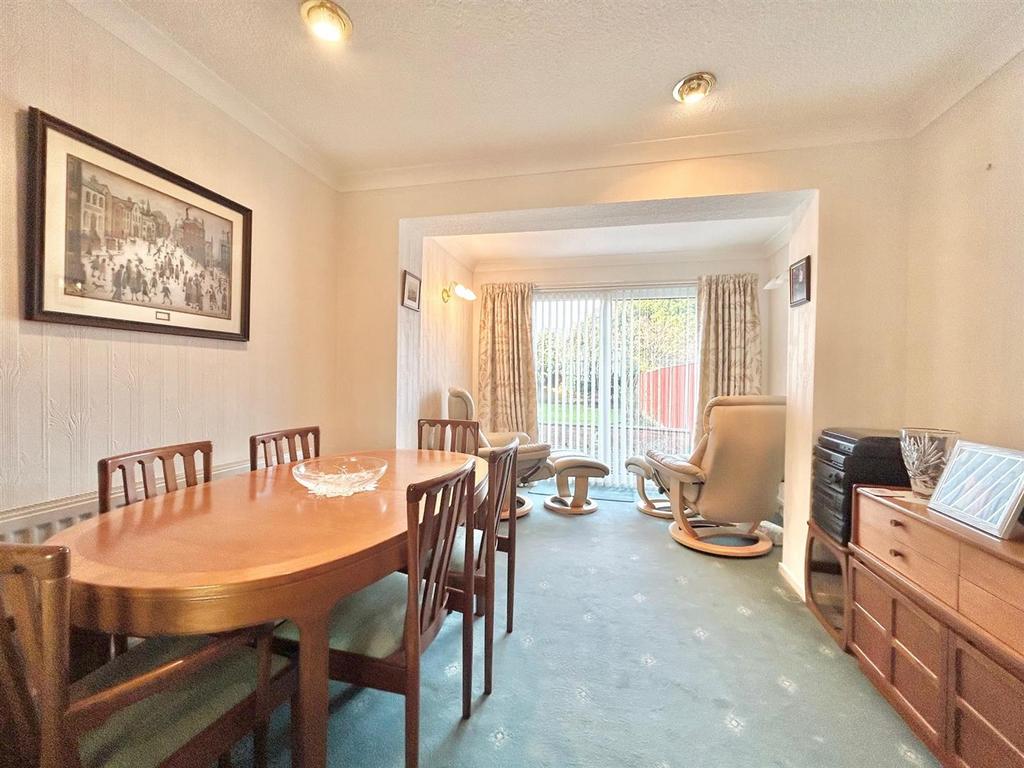 Dining Room.jpg