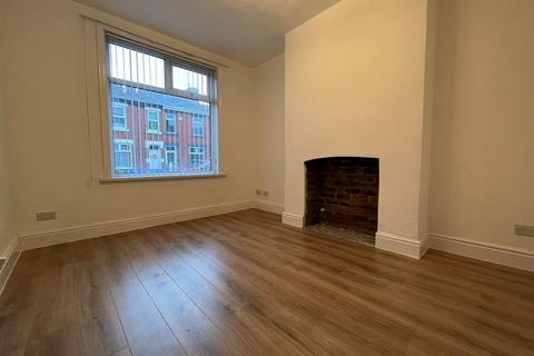 2 bedroom terraced house to rent, Cunliffe Road,Blackpool, Lancashire