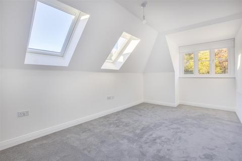 1 bedroom apartment to rent, 132-134 New Road, High Wycombe HP12