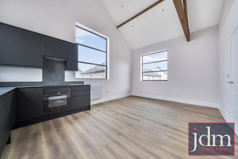 2 bedroom apartment to rent, Chantry Lane, Bromley, BR2