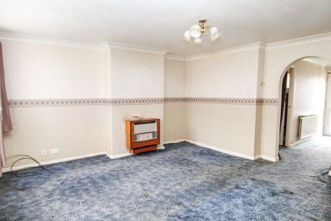 3 bedroom terraced house for sale, 63 Hawfinch Walk, Chelmsford, Essex, CM2 8BE