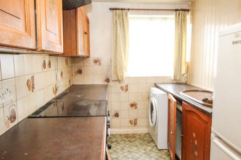 3 bedroom terraced house for sale, 63 Hawfinch Walk, Chelmsford, Essex, CM2 8BE