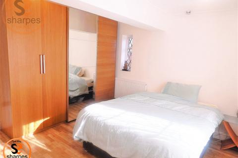 undefined, Wandle Road, Morden, London