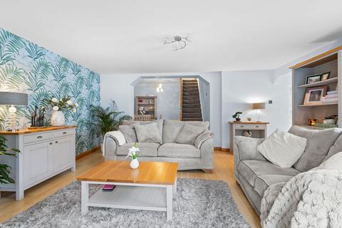 4 bedroom semi-detached house for sale, Linfern Avenue East, Kilmarnock, KA1