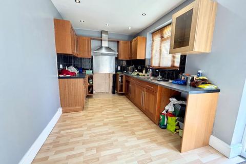 3 bedroom semi-detached house for sale, Swiftsden Way, Bromley BR1