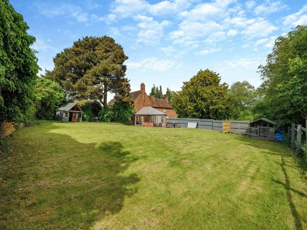 Blythbury Farmhouse (22).jpg