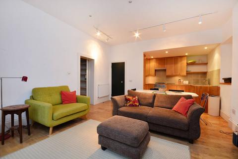 3 bedroom flat to rent, Grove Hill Road, Denmark Hill, London, SE5