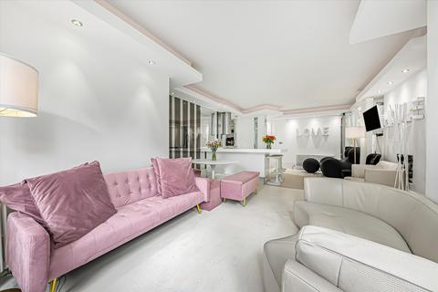 3 bedroom flat to rent, Lindfield Gardens, London NW3