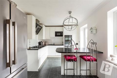4 bedroom detached house for sale, Rivendell Vale, South Woodham Ferrers, Chelmsford, Essex, CM3