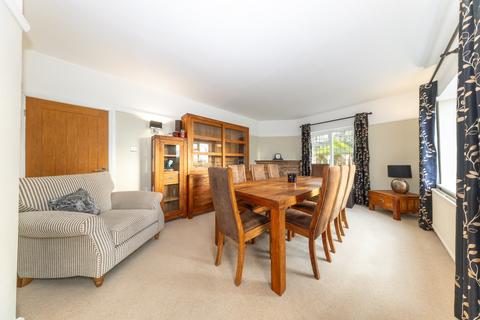 undefined, Dunstable, Bedfordshire LU6