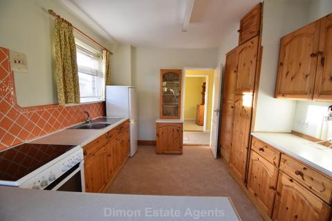 3 bedroom detached bungalow for sale, Carisbrooke Road, Gosport
