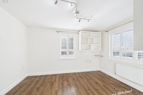 4 bedroom semi-detached house for sale, Nutmeg Close, Broughton