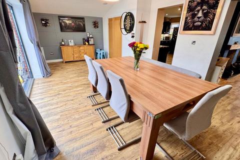 3 bedroom end of terrace house for sale, Yew Tree Grove, Lancashire BB4