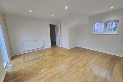 3 bedroom terraced house to rent, North Abingdon,  Oxfordshire,  OX14