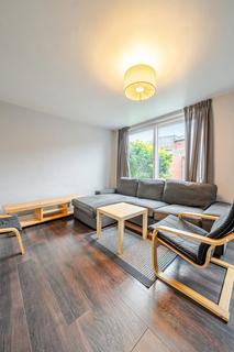 3 bedroom house to rent, Caistor Road, Balham, London, SW12