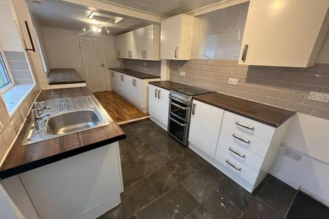 3 bedroom terraced house to rent, Henry Street, Peterborough PE1
