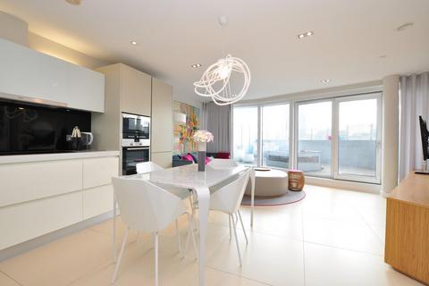 2 bedroom flat to rent, Bezier Apartments, City Road, London, EC1Y