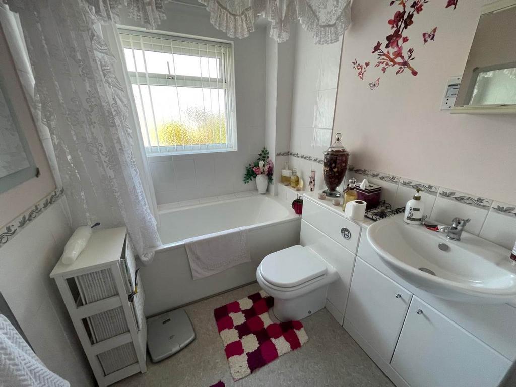 Southdown 7 bathroom