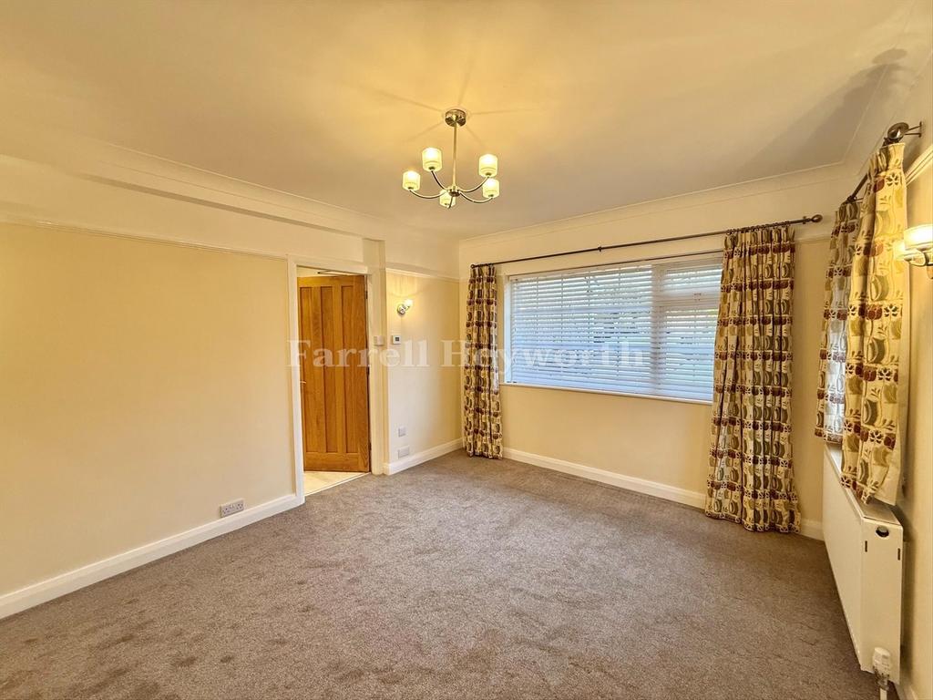 Downstairs Bedroom v