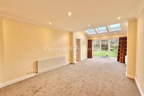 5 bedroom house to rent, Monteagle Drive, Lancaster LA2