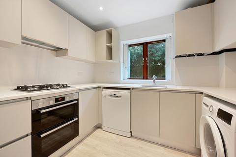 2 bedroom apartment to rent, 2, Thornbury Square, Highgate, N6