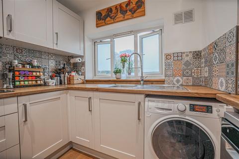 2 bedroom flat for sale, Briery Way, Hemel Hempstead, HP2