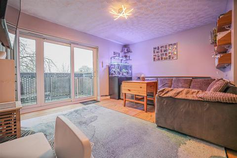 2 bedroom flat for sale, Briery Way, Hemel Hempstead, HP2