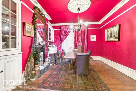 6 bedroom character property for sale, Maidstone Road, Rochester