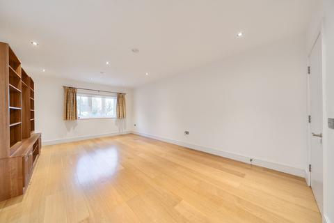 3 bedroom apartment for sale, Ducks Hill Road, Northwood