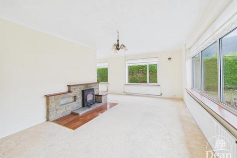 4 bedroom detached bungalow for sale, Lower Road, Soudley, Cinderford