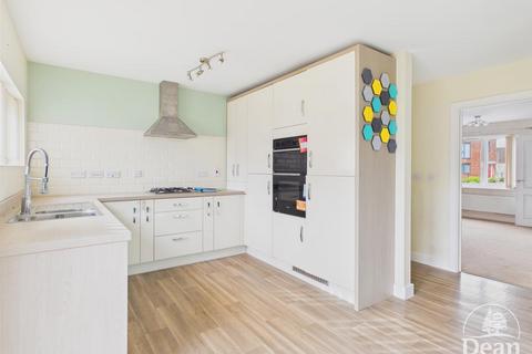 undefined, Cinders Crescent, Cinderford