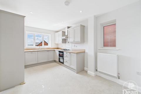 3 bedroom semi-detached house for sale, School Close, Buckshaft Road, Cinderford