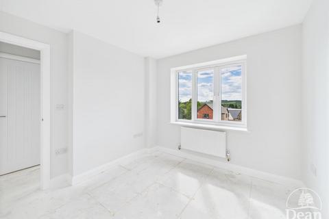 3 bedroom semi-detached house for sale, School Close, Buckshaft Road, Cinderford