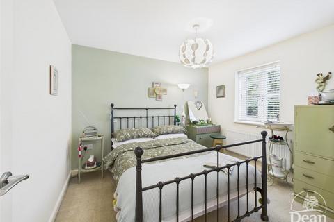 3 bedroom end of terrace house for sale, Nailbridge, Drybrook