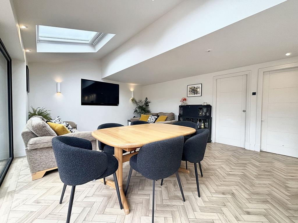 Kitchen/Diner/Family Room