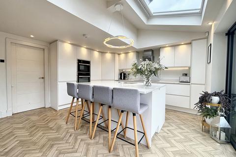 undefined, Grovehurst, Manchester M27