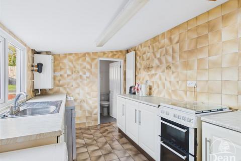 2 bedroom end of terrace house for sale, High Street, Drybrook