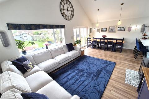 5 bedroom detached bungalow for sale, Good Road, Poole BH12