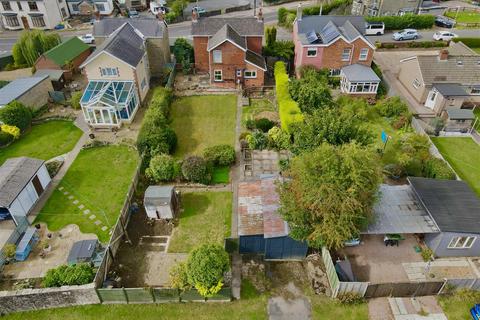 2 bedroom detached house for sale, Wood Road, Mile End