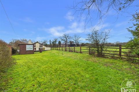 2 bedroom cottage for sale, Crossways, Coleford