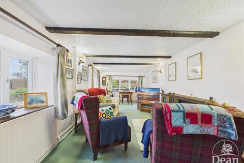 2 bedroom cottage for sale, Crossways, Coleford
