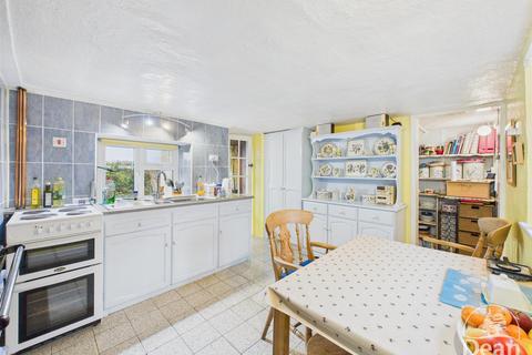 2 bedroom cottage for sale, Crossways, Coleford