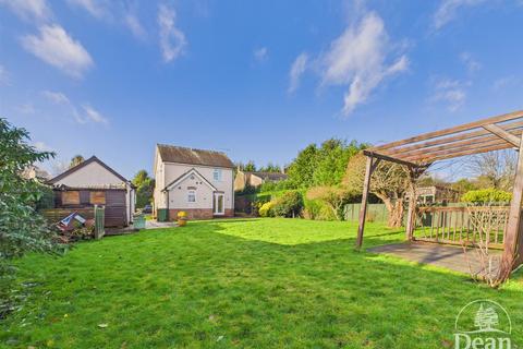 3 bedroom detached house for sale, Gorse Lane, Sling, Coleford